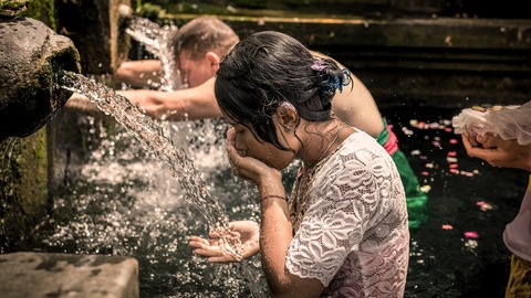 ¿ puedo beber el agua del grifo en indonesia y bali?