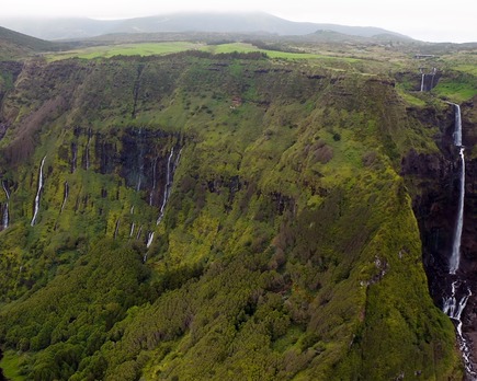 ¿ cuál es la isla más recomendable de las azores?