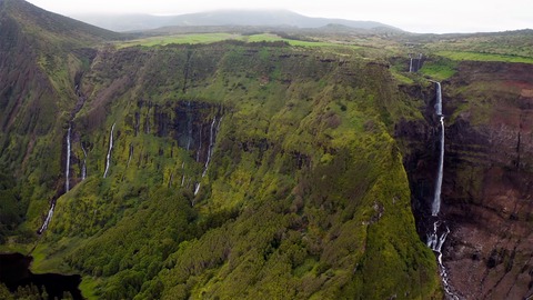 ¿ cuál es la isla más recomendable de las azores?